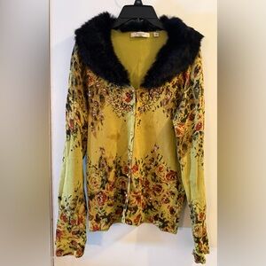 Vertigo Paris sweater w/ removable faux fur collar. Sz. L